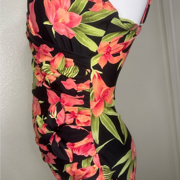 St. John's Bay Floral One Piece Swimsuit Size 10. - Picture 9 of 14